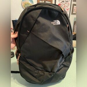 The North Face Isabella Backpack Black/Rose Gold